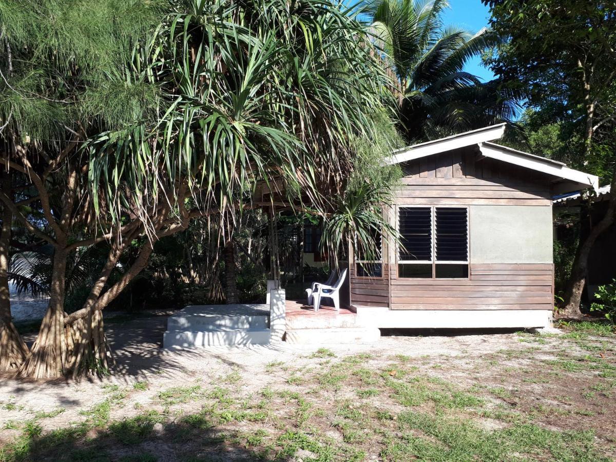 Phayam Friends Hotel Koh Phayam Luaran gambar