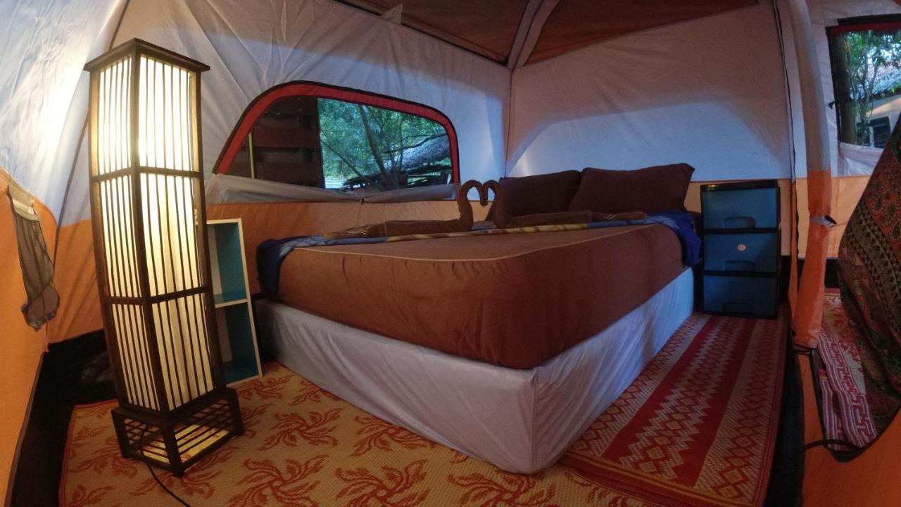 Phayam Friends Hotel Koh Phayam Luaran gambar