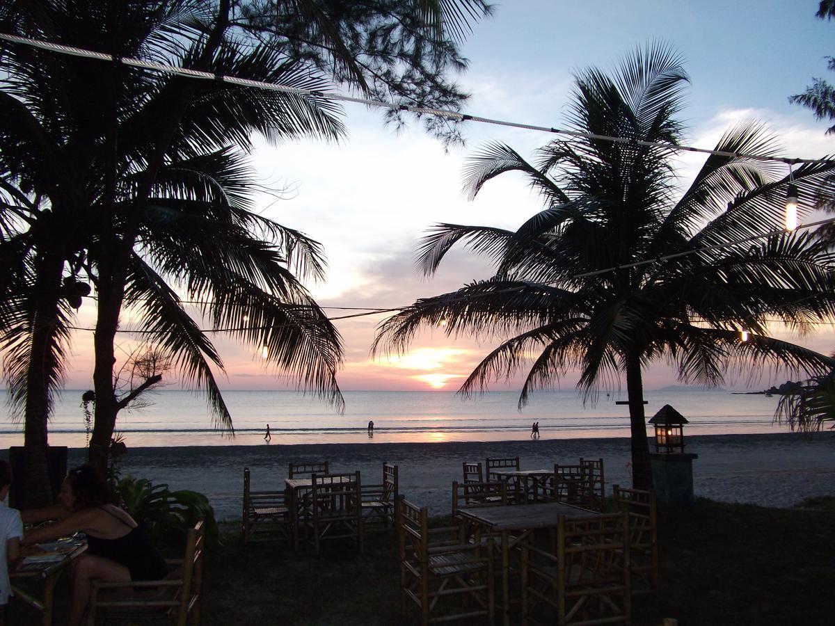 Phayam Friends Hotel Koh Phayam Luaran gambar