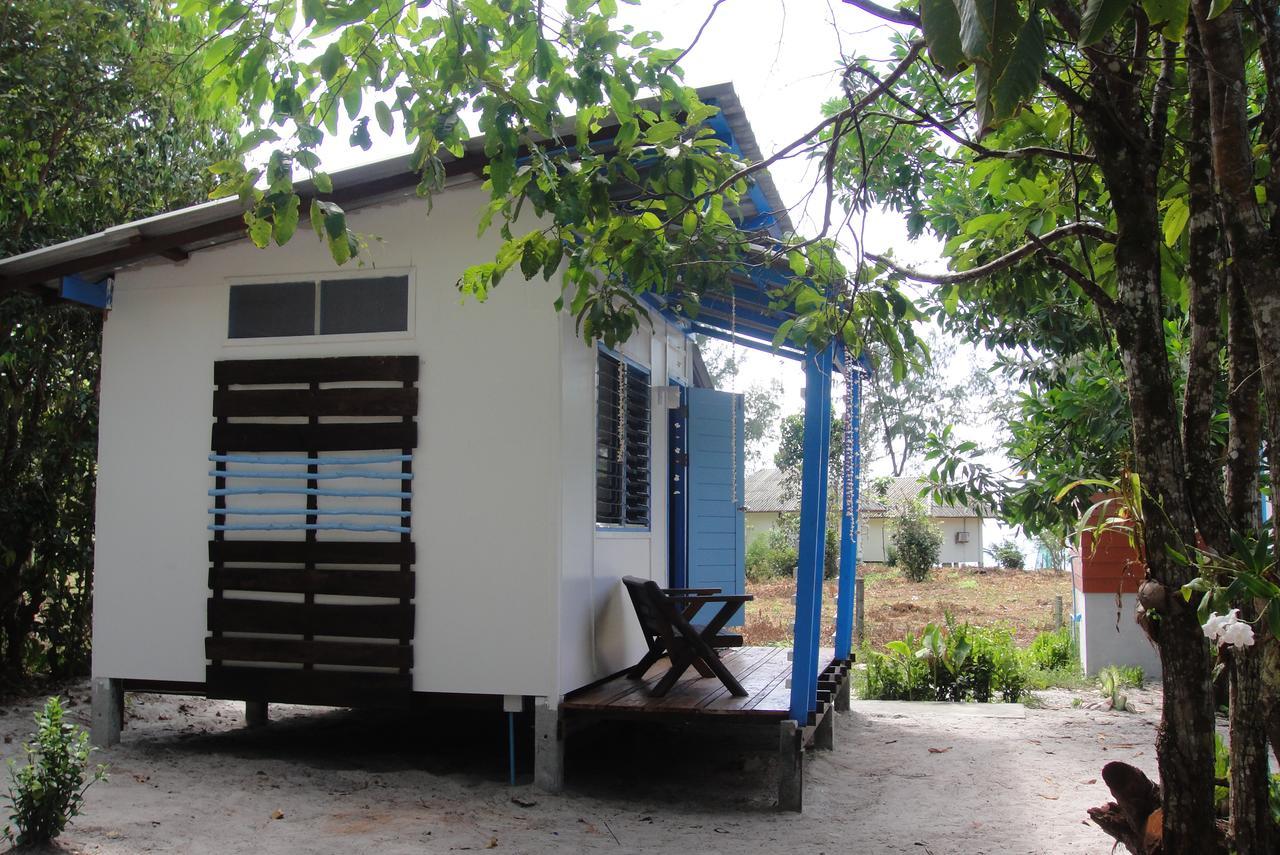 Phayam Friends Hotel Koh Phayam Luaran gambar