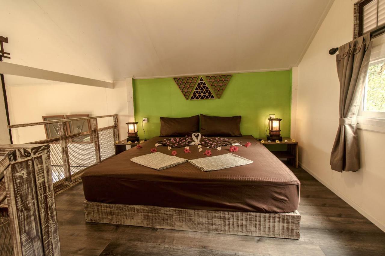 Phayam Friends Hotel Koh Phayam Luaran gambar